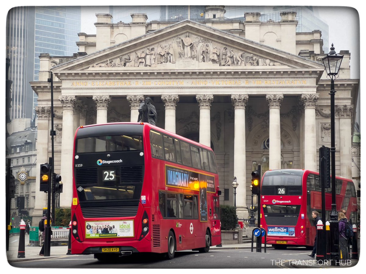 Buses by The Bank Of England