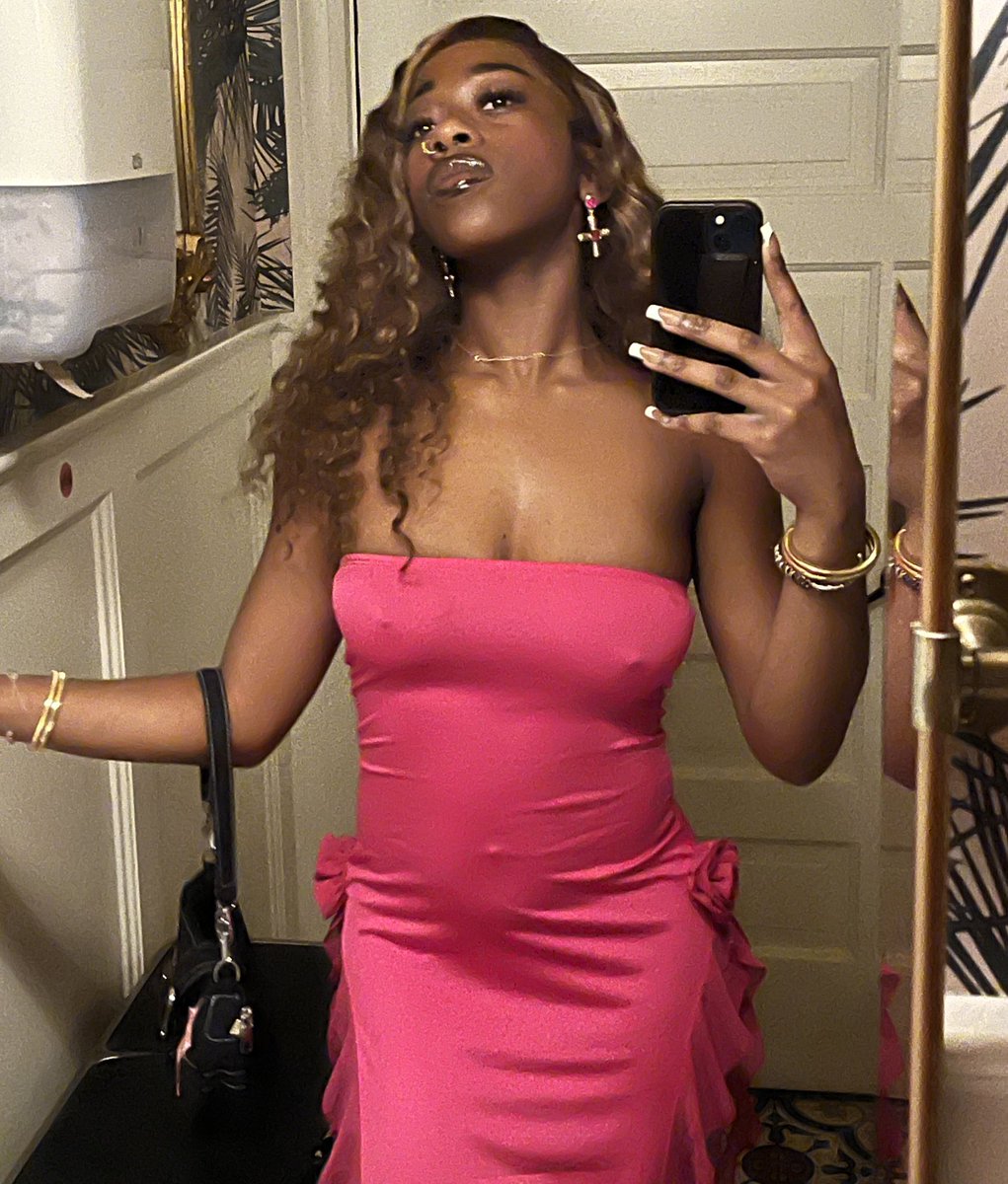 tyekammm's tweet photo. #piscesqueen 😍 https://t.co/3eX4Kdrooz