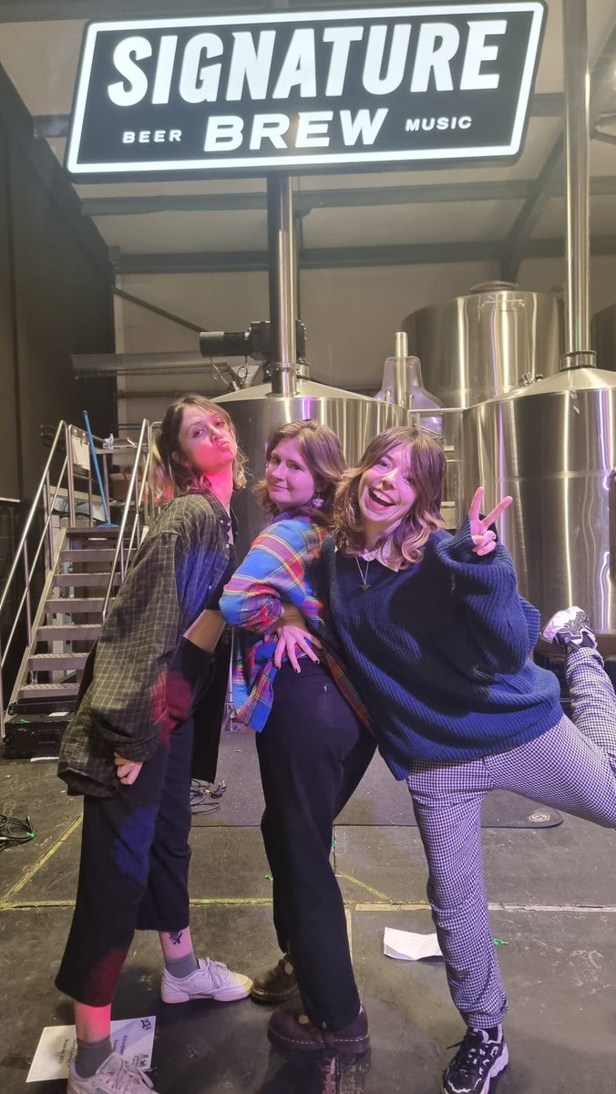 cheerbleederz's tweet photo. SURPRISE! We’re playing @TruckFestival!!! Extremely excited about it too 🤩

Thanks again to everyone who came down to our London show on Saturday at @SignatureBrewBH - hope you’re warmed up for @MCRPunkFest now! 🔥 https://t.co/1uAeu83sTM