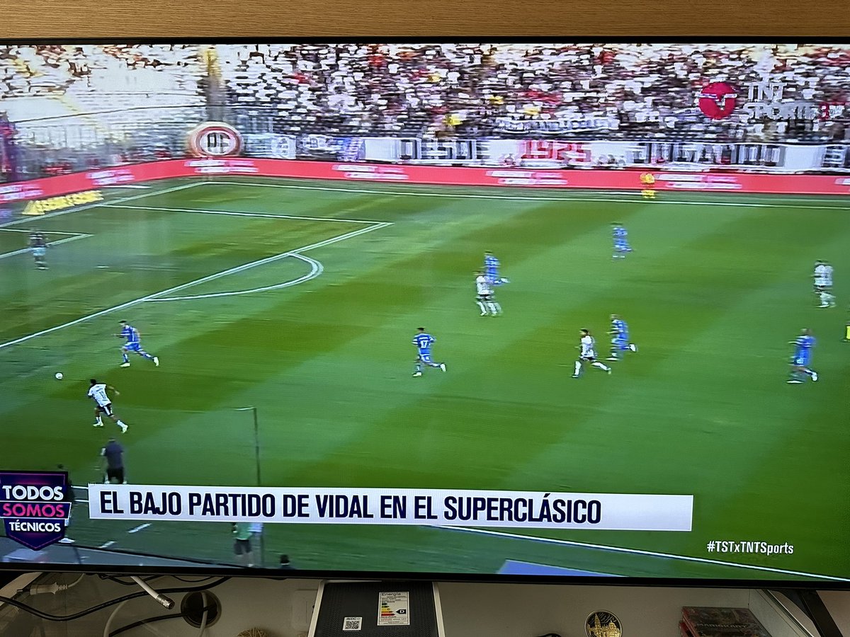 AllisonFhr's tweet photo. @alvarouch23 Enfocado en el miércoles se guardó en el clásico también https://t.co/exWdEDGOLb