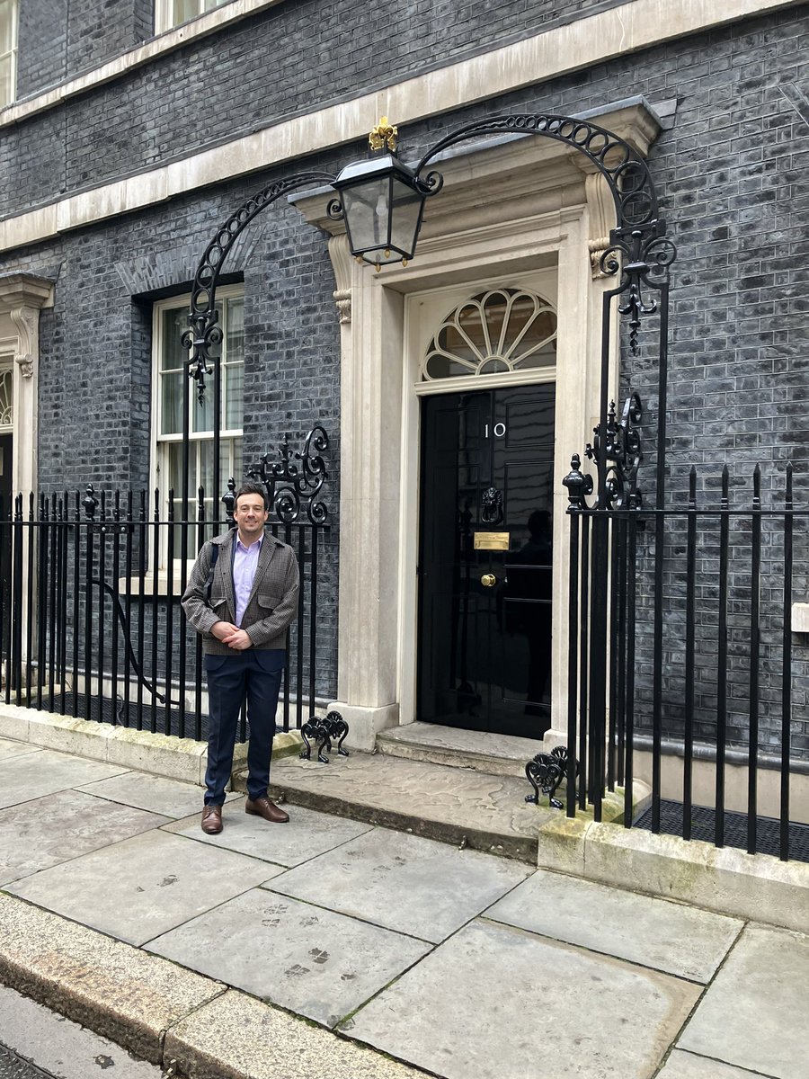 A different kind of work day today… Representing @Chance2Shine at no.10 on a discussion around state schools cricket. Larry the Cat was on good form 🐈 ⚫️🟡🏏