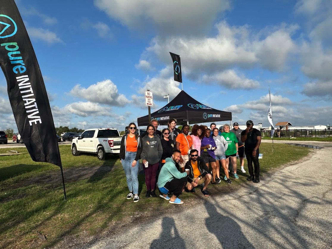 PureTPA's tweet photo. Yesterday was amazing! 🤩

Shout out to all the volunteers who beat the time change and showed up to help us make a difference. 🗑️

Drop a '💙' in the comments for these awesome people.

#PUREInitiative #Volunteer https://t.co/nxctI0QylM