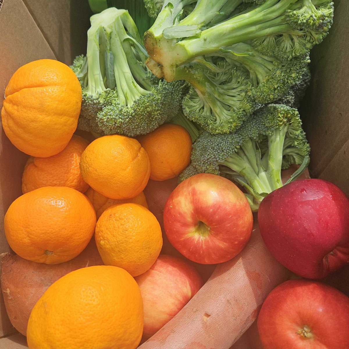 Everyone deserves access to healthy food. We're proud to provide fresh produce to our neighbors in need! 🥬