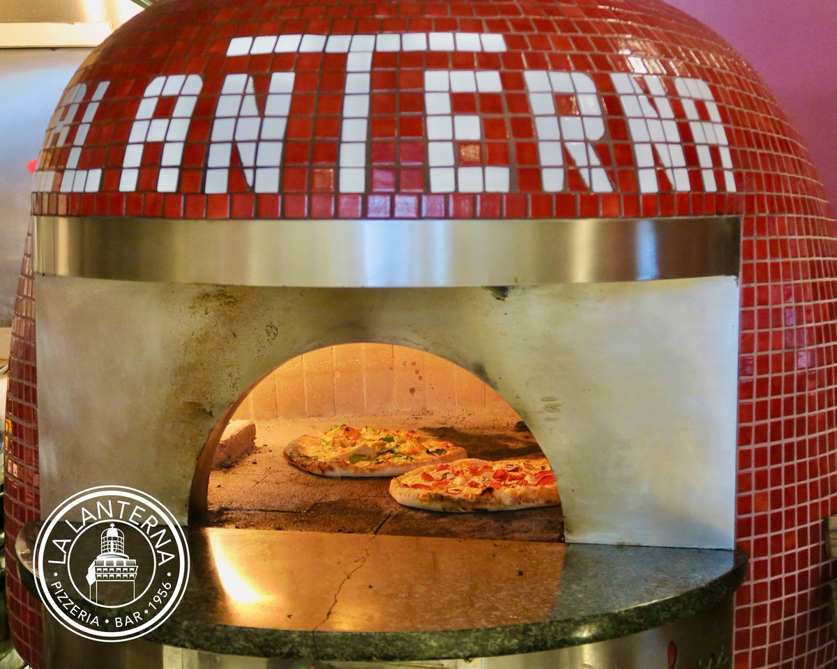 LalanternaDet's tweet photo. Experience the unique appeal of La Lanterna's pizzas, expertly crafted in true Neapolitan style and baked to perfection in a traditional brick oven. https://t.co/K6xZsYWBeU