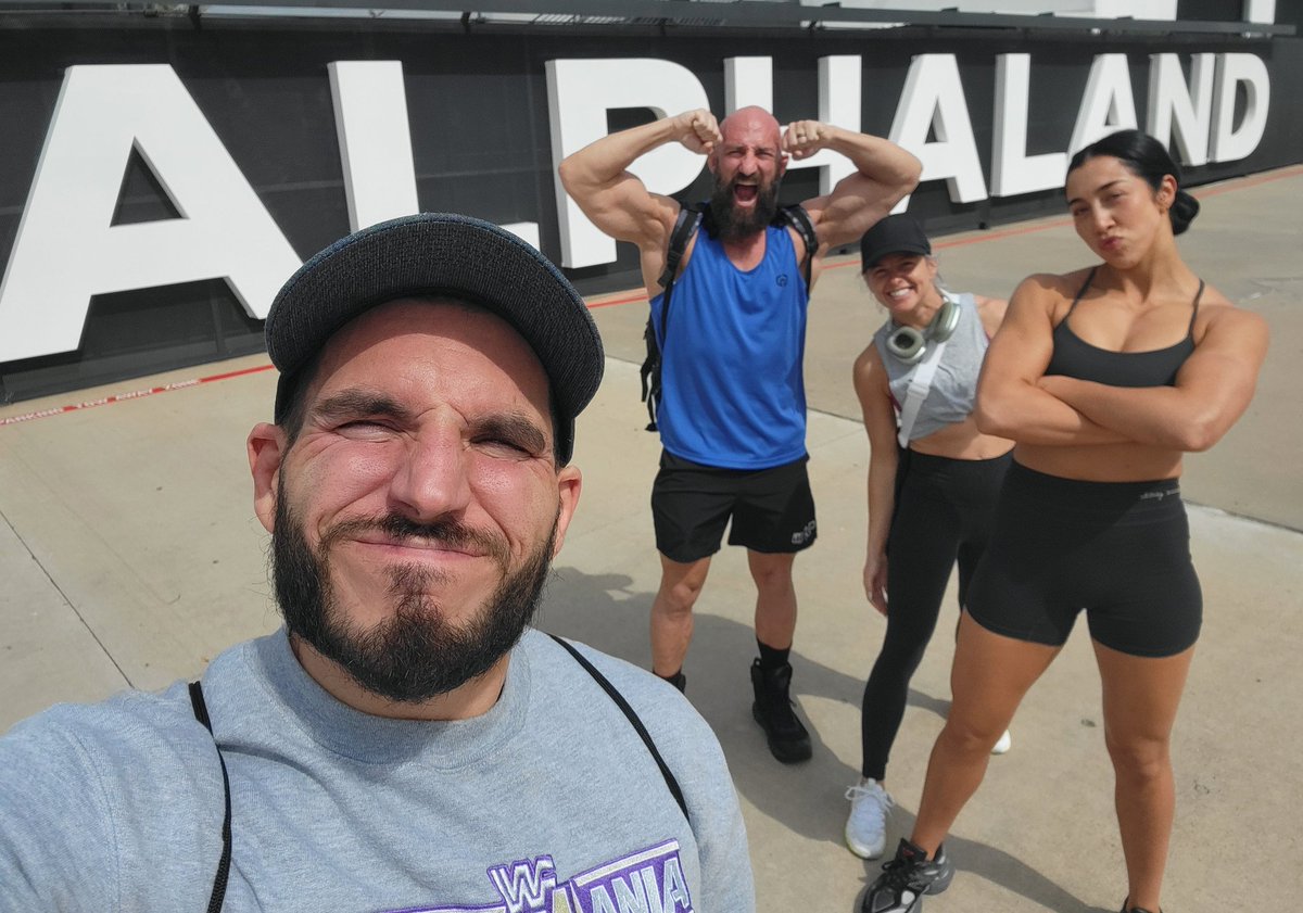 Monday Night is for #RAW.. but before that, it's our weekly Monday morning family trip to the local gym. This week, we're in Houston, TX at Alphaland! This gym is absolutely bonkers. Maybe we'll vlog our trips one week.. we'll see!