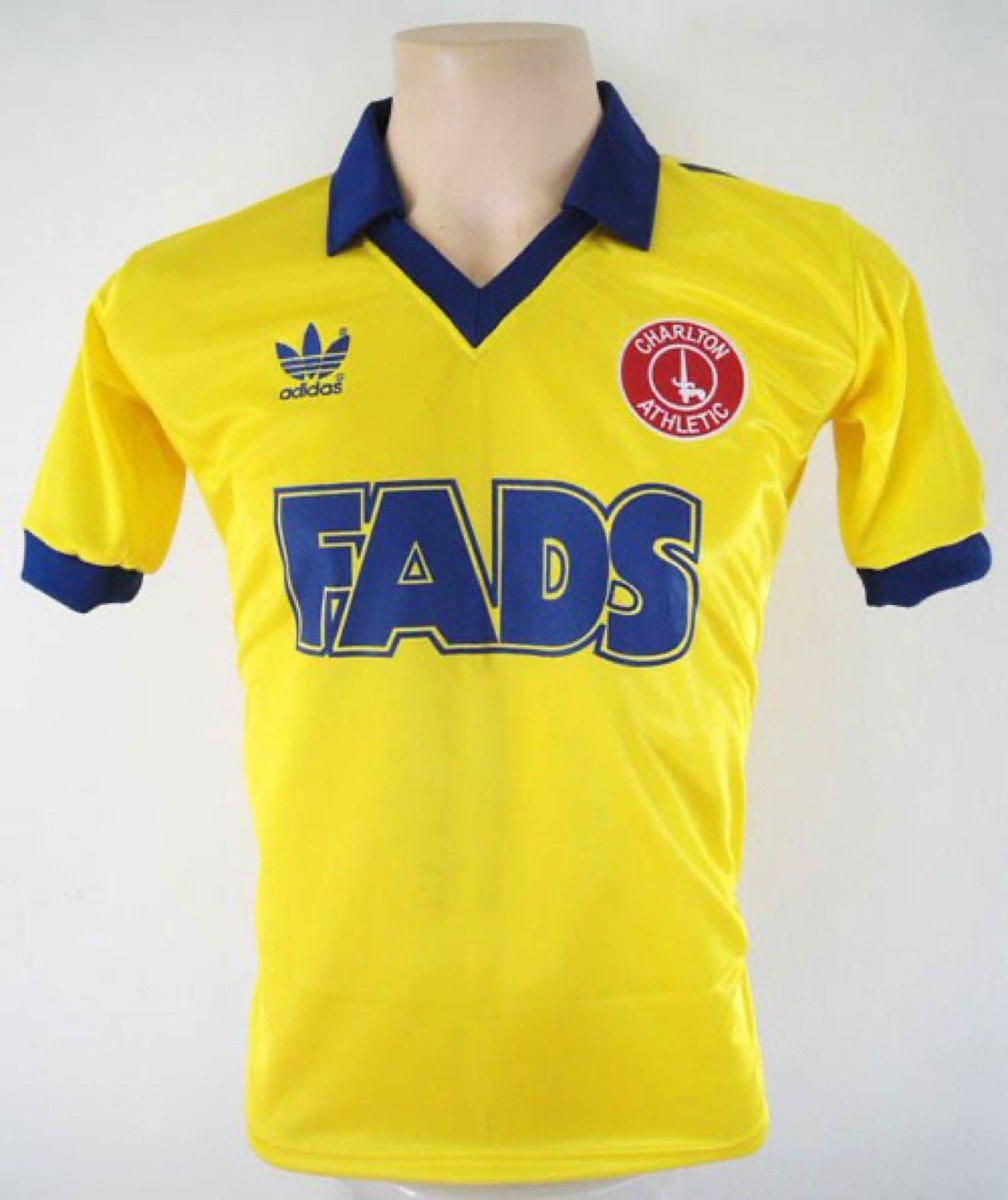RedRobinsRetro's tweet photo. ❗️AVAILABLE NOW ❗️

Available to order now @ https://t.co/ugRtVyWCn8

YELLOW FADS SHIRT 💛 

50 Available ✅ 

RT to win a classic white Woolwich shirt for FREE 🔥 🔄

#CAFC https://t.co/WAjycw092g