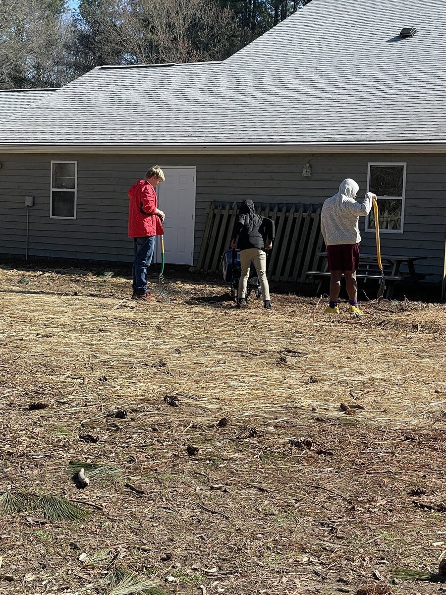 cbrocatoedu's tweet photo. Another great service day! https://t.co/0dOPmhtxvq