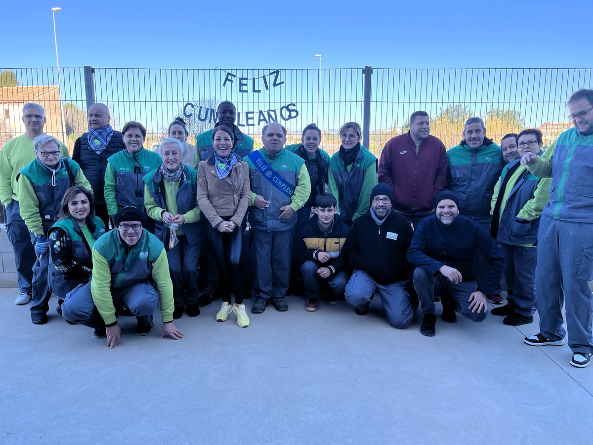 Empezamos marzo con ambiente fallero y un maravilloso almuerzo de "churros con chocolate" para celebrar el cumple de Toni!
