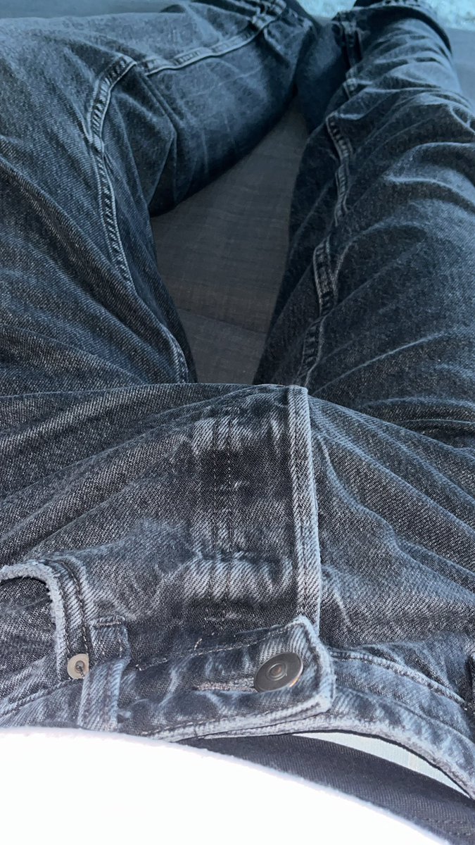 Les gars je vais me relancer sur Vinted et paypal pour vendre des caleçons chaussettes sales apres mes entraînement de foot
Venez DM si intéresser j’suis ouvert à toutes les demandes