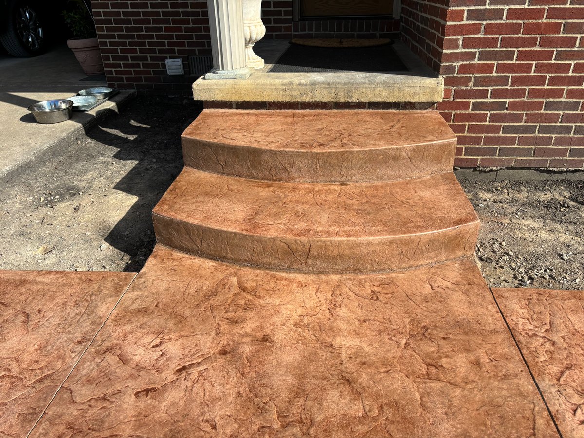 Ready for Contractor Spotlight! Featuring Clay Construction's beautiful patio. Smokey Tan Integral Color, Saddle Brown Texture, Super Stamp Seal. Excellent job – keep up the great work!