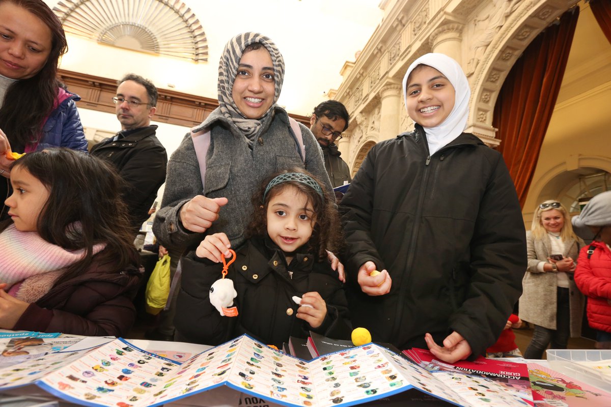 We had a great time hosting families and children at this year's Science in the Park held on Saturday @WollatonHall. Over 20 exhibitors were present and 1400 participants came out to see exciting research and enjoy fun activities from scientists @UniofNottingham @NottmTrentUni.💪