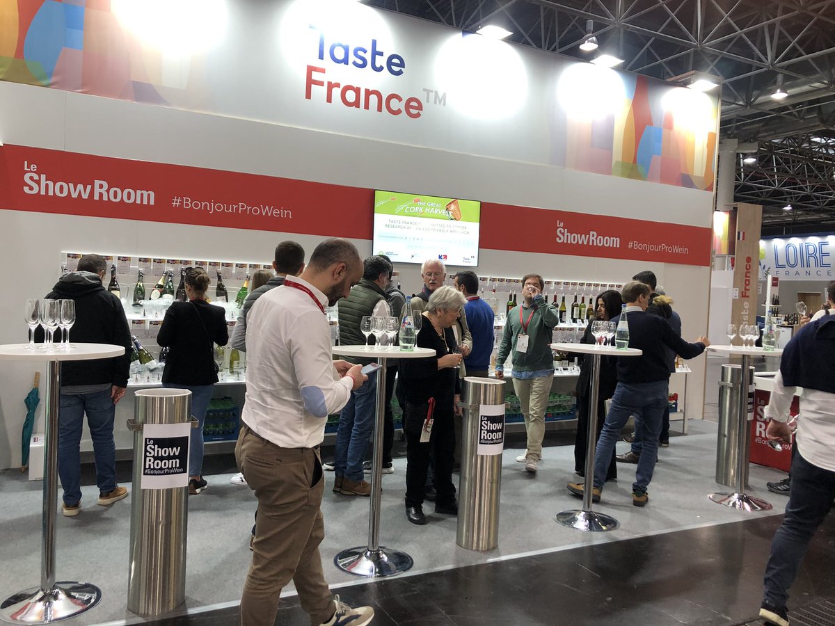 [#ProWein2024]
Day 2 - a new busy day for the French pavilions with tastings and masterclasses! 
@businessfrance #TasteFrance #BonjourProWein