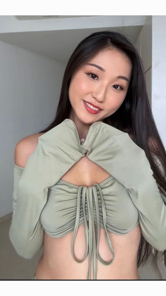 tooktaprt1997's tweet photo. ⇒ หาวเอาไว้ใช้กับง่วง หวงเอาไว้ใช้กับเธอ #ENGFAxGlutaNexLive #DestinywithMeenPing #LOrealUVSerumxNuNew #DOLOiscoming #MILOxChaEunWoo https://t.co/RC8tyempJw