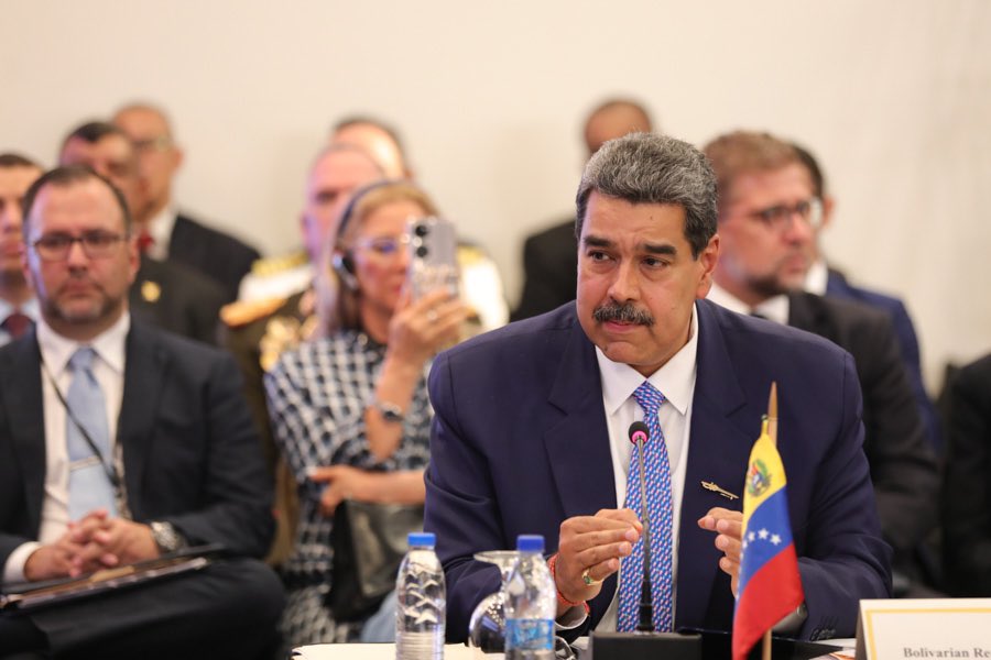 insomujer_sucre's tweet photo. #Enterate ||  Pdte. @NicolasMaduro interviene en la VIII Cumbre de la Celac en San Vicente y Las Granadinas.

@GPintoVzla
#PuebloVenezolanoLeal
#SucreSeLaJuegaConNicolás https://t.co/F3miTyqp1M