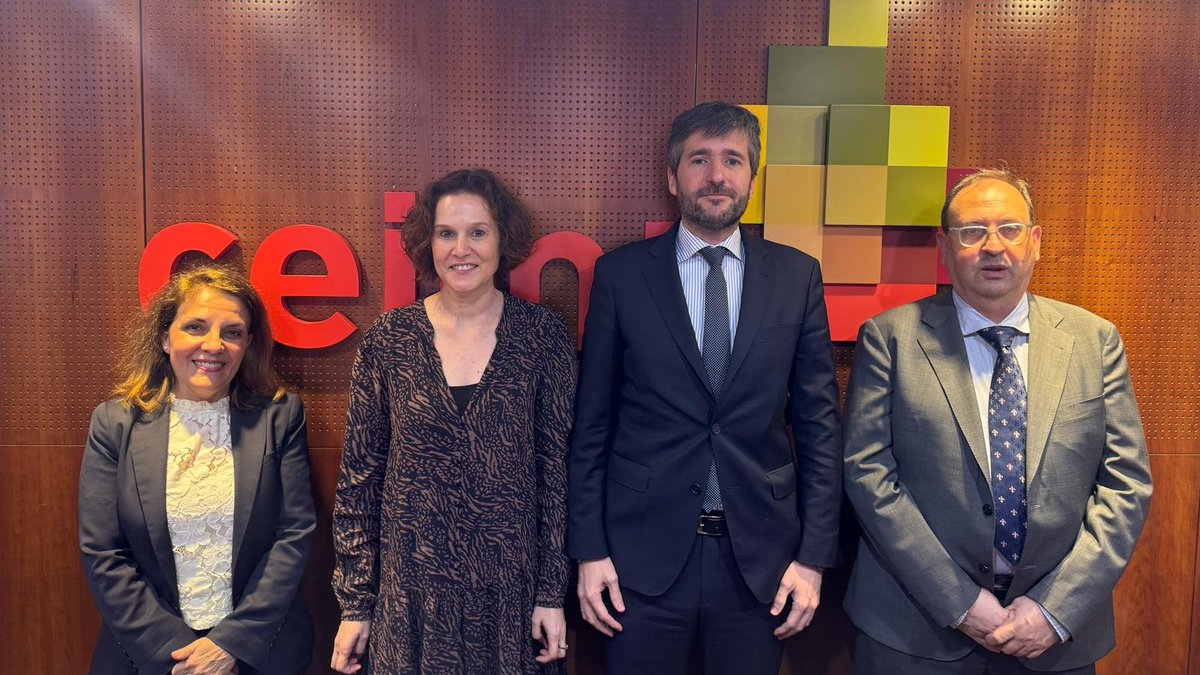 _CEIM_'s tweet photo. 📍 Hoy en la comisión de #talento de @_CEIM_ hemos contado con la participación de Mercedes Marín García, DG de Formación de la @ComunidadMadrid.
🗣️Ha presentado a los #asociadosCEIM las principales líneas de actuación en materia #formación en la Comunidad de #Madrid.
📢 Y se ha presentado el #EstudioCEIM “Percepción del mercado laboral en la población joven madrileña”.