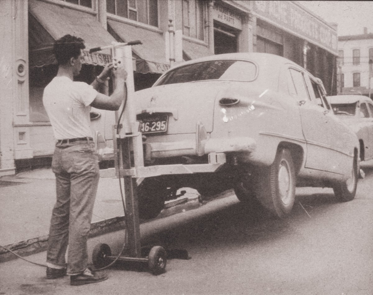 graymfginc's tweet photo. When you need shop equipment that you know won’t let you down, choose Gray Manufacturing. Our products have been trusted by mechanics and shop owners for 70+ years. #TheGrayDifference #GrayUSA https://t.co/yxqEiLR5LF