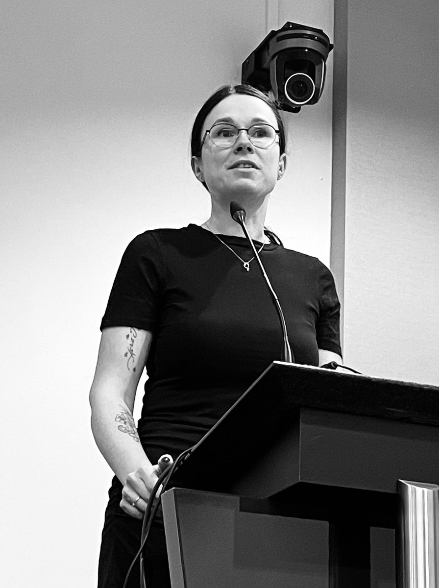 New dr. in criminology <a href="/LINCriminology/">LINC</a>: Audrey Teugels just defended her PhD study titled ‘Back behind bars: an empirical study into the experience of prisoners in the recall of semi detention, electronic monitoring and conditional release.’ 
Congrats <a href="/audrey_teugels/">audrey teugels</a>!