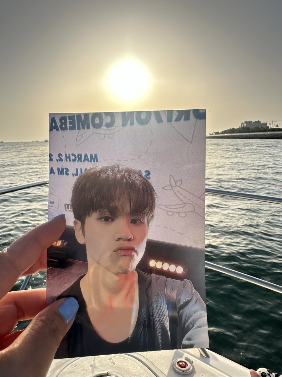 GabrielleH7N's tweet photo. Sunset cruise +carrot cake +chicken + coffee +Anchors with different biases =fun Yacht Party to celebrate your special day.
Happy Birthday Vinci. I love you always and in all wags💙
Thank you Anchors UAE.
@HORI7ON_twt 
24EVER WITH VINCI
#VinciKWATRO
#ARoundTripOfLoveWithVINCI https://t.co/isPcvRbi5D