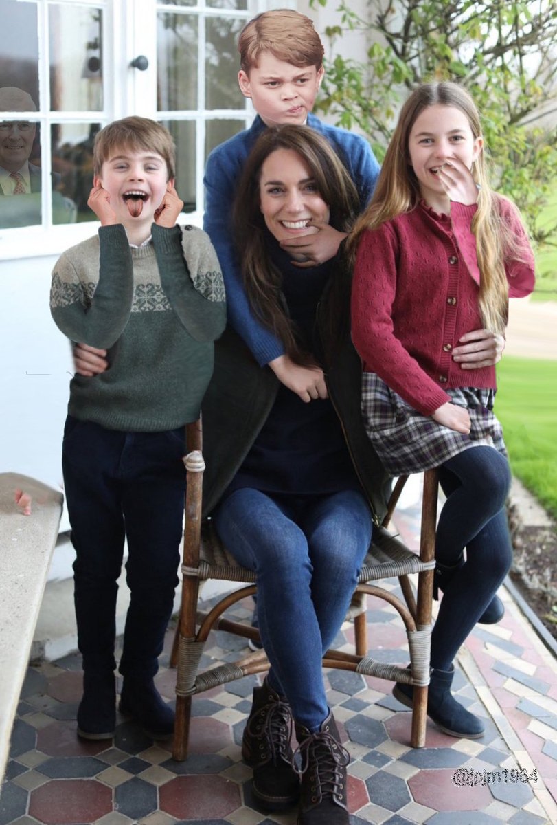 C'mon, lets give #KateMiddleton a break ! Just out of hospital and had numerous attempts to get a decent photo with the kids playing up. This was the final shot before realising Photoshop was the answer ! #RoyalFamily #RoyalPhotoshop #FamilyPhoto @KensingtonRoyal #PhotoGate