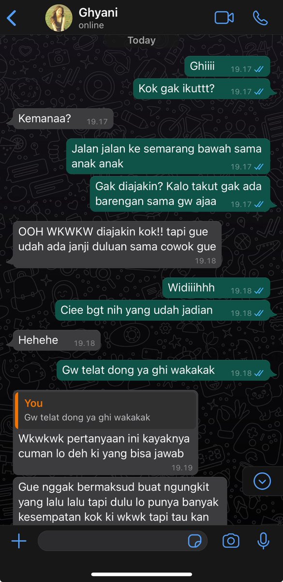 ela tweet media
