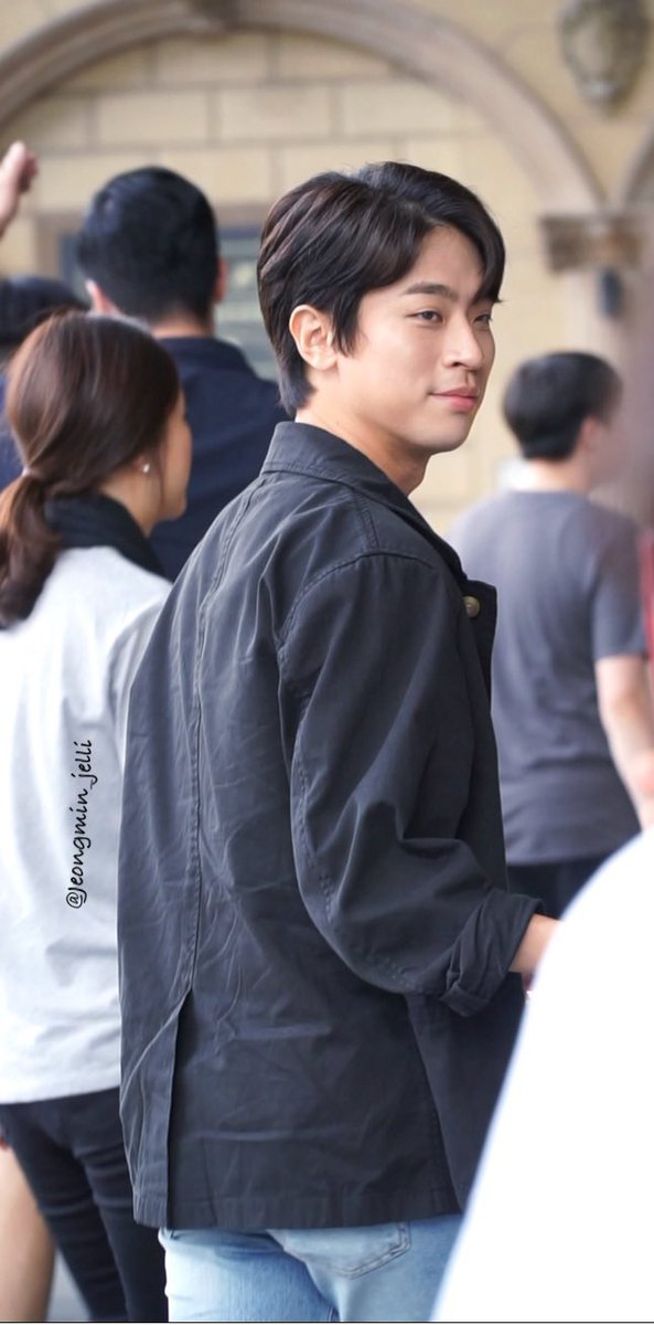 개잘생겼네 ㅁㅊㄴ