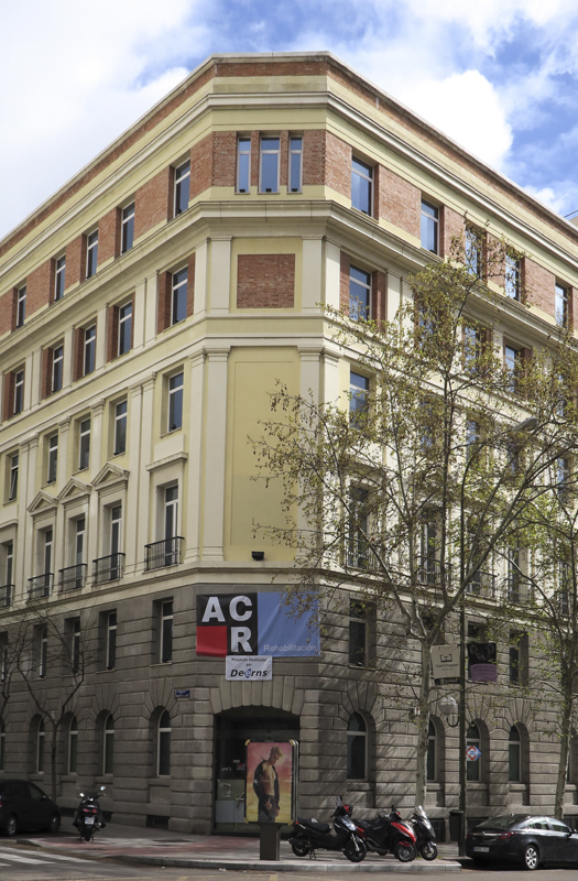 santiagodotor's tweet photo. Otros (algo) olvidados de @PalaciosRamilo: Quevedo 6 c/v Bravo Murillo 1, Viriato 22, José Abascal 51 y Fernández de la Hoz 70 (📷 1-3 @ComunidadMadrid, 4 @GoogleMaps). https://t.co/5zCN8E2Nh8