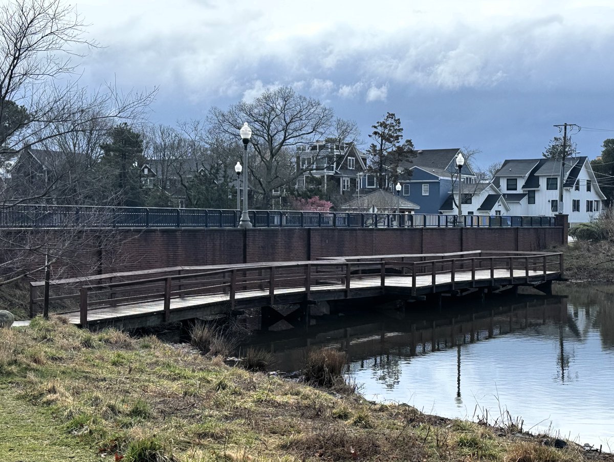 An anonymous donor has come forward, through the Village Improvement Association (VIA), to provide funding for a new Children's Fishing Pier on Lake Gerar. Details are in the most recent issue of Lines in the Sand, bit.ly/3Iw8IBL.