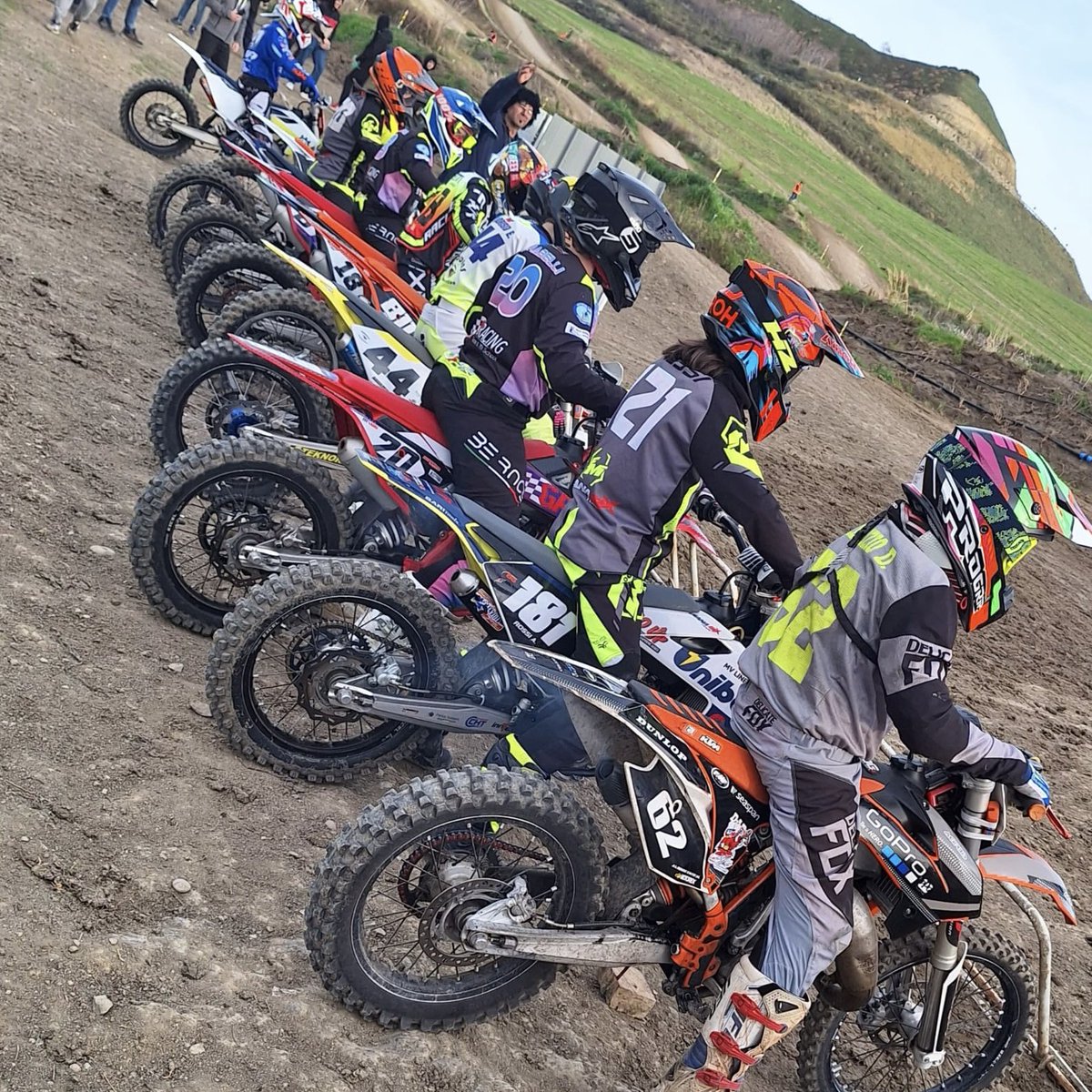 📸 Ecco alcune immagini di ieri, 10 marzo, dal Crossodromo Nicola MX Track di Lavello (Potenza), per la prima prova del "Trofeo Sud Italia Motocross Uisp Motorismo 💪🏼

#Uisp #UispBasilicata #Motorismo 🏍️