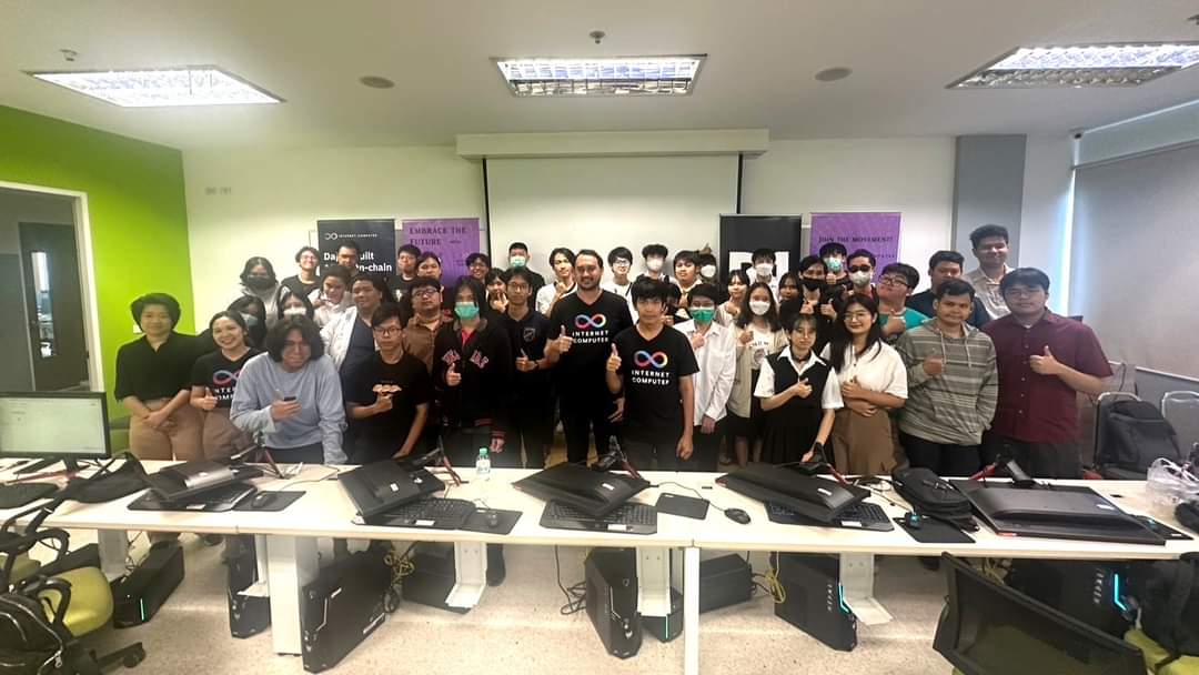 Demo Corporation tweet media