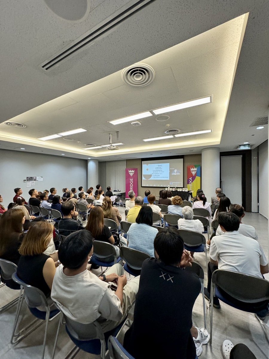 KritchakonT's tweet image. น้องนัทเอวสับ หุ่นก็สวย รวยก็ได้ 🥳
น้องมีภาวะซึมเศร้า และอยากหาอะไรทำเพิ่ม

วันนี้ภาวะซึมเศร้าหายไป หุ่นแซ่บ 🥰

และมีรายได้เสริมหลักหมื่น Online 100%!!!
ตอนนี้น้องอยู่ขอนแก่น มาเล่าให้ทุกคนได้ฟัง 🥳

#WhyIjoin #CleanFoodProject #6WNY
#Buzzolute #Enhexa #GoalGiver #AOfamily