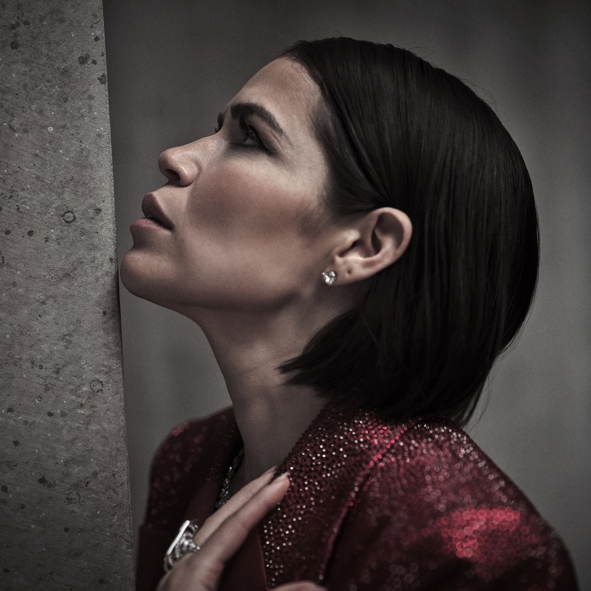 Best supporting actress nominee America Ferrera hits the #VFOscars portrait studio. Photographed by Mark Seliger