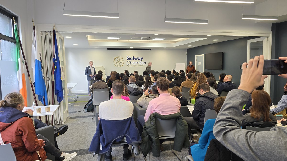 🎉 First stop, first success! We were delighted to host @WeatherheadSchl on their visit to Ireland at @GalwayChamber. CEO @KennethDeery spotlighted Galway's innovative spirit, setting the tone for a week of valuable exchanges. #GalwayChamber #WeatherheadInIreland