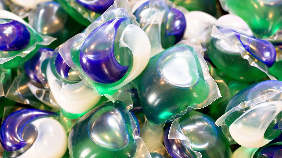 Detergent Pods Are Just the Start of Clothing’s Microplastic Pollution Problem dlvr.it/T3w3Dz