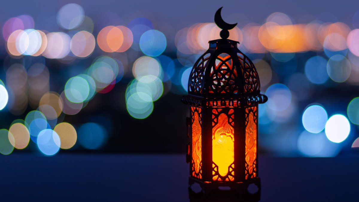 #RamadanMubarak to all of the #CardiffUniversity community observing the holy month of Ramadan. 🌙