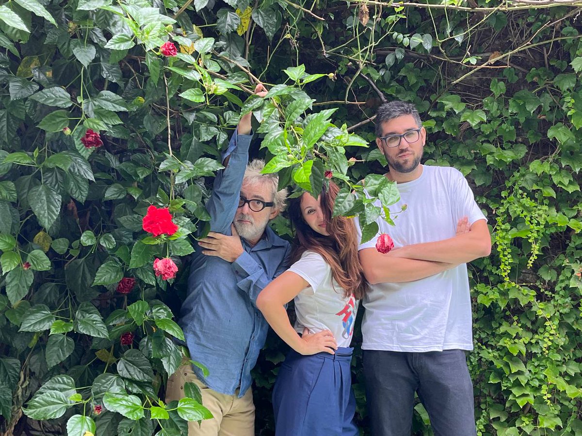 Si vas a salir de tu casa, agarra el paraguas y los auriculares, por supuesto, que ya empezó El Mañana ▶️☀️ por <a href="/Estoesfaok/">Esto es ¡FA!</a> 
<a href="/mexur/">Mex Urtizberea</a> <a href="/MatiMow/">Matias Mowszet</a> <a href="/saboridopeter/">saboridopeter</a> #LulaMangone 
youtube.com/live/v5_HAPOmu…