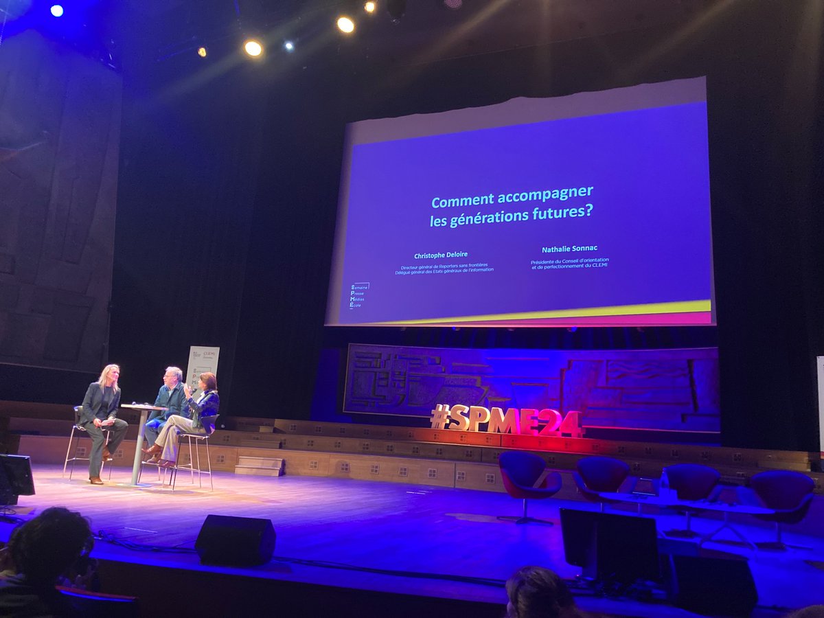 LDelmoly's tweet image. Aujourd'hui le studio 104 est plein de jeunes pour le lancement de la #SPME24 @LeCLEMI et ça fait chaud au coeur