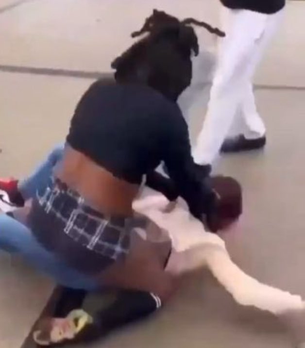 🇺🇸 Larry 🇺🇸 tweet media