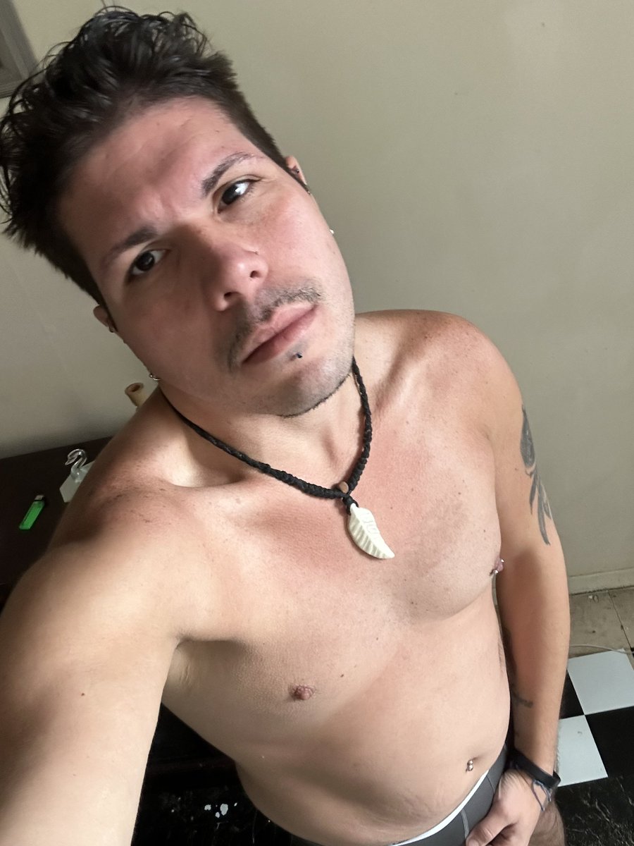 miguelangelso28's tweet photo. #ThickPapi😘🪬🇵🇷🐸
#Osito🐻😘
#Taino🐸😘🪬
#Boricua🇵🇷🇵🇷🧿
#FuegoInLaSange🧿🪬😘🐸🇵🇷
La cara y culito https://t.co/1NW3H3uWpX