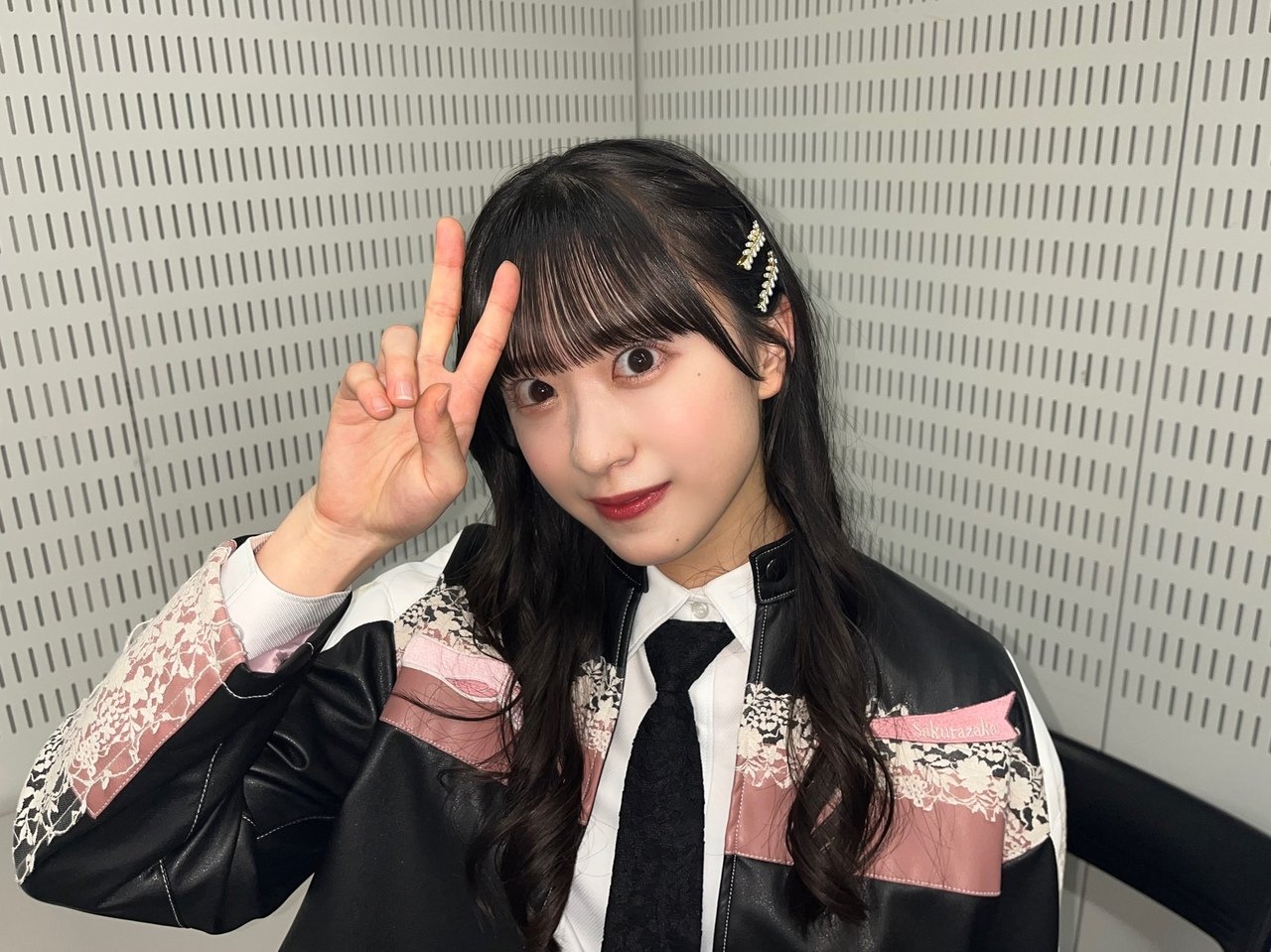 【るんのすけ。】櫻坂　村井優　スタオバジャケ写衣装　サイン入り生写真 61ZcCMtRhrL._UF350,350_QL50_.jpg