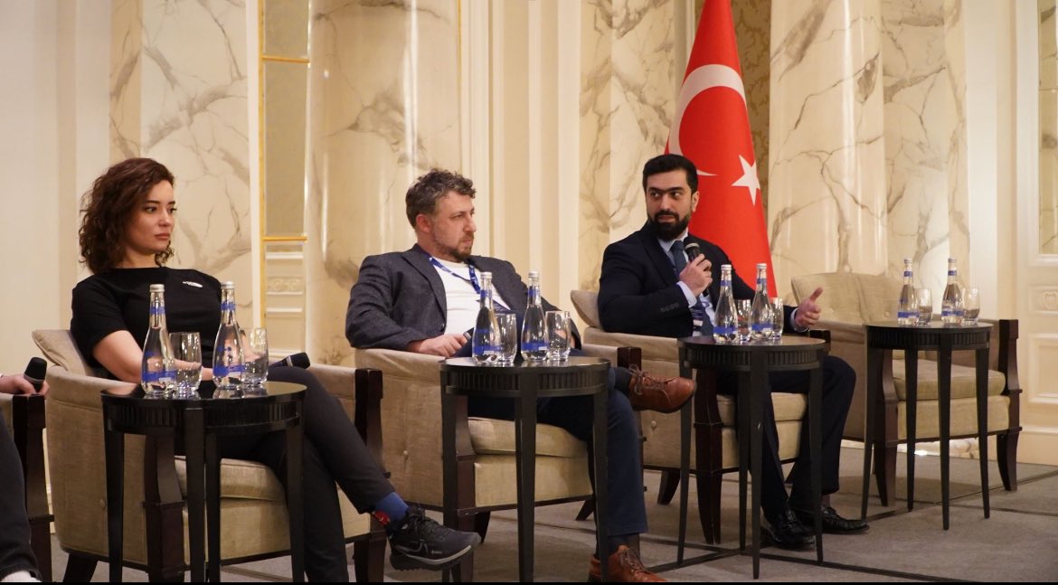 Azerbaycan &amp; Türkiye E-Ticaret Forum 2024 Etkinliğimizdeki Ödeme Sistemlerinin E-ticaretteki yeri Panelinde PayRiff CEO'su Turkan Farzaliyeva , GoldenPay CEO'su Sayın Eynar Abdullayev ve PayTabs Bölge Yöneticisi Sayın Hasan Jabbarov bilgilerini değerli katılımcılar ile paylaştı