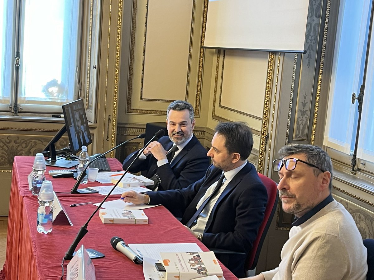In Aseri alla presentazione del volume di Corrado Stefanachi, “Una passione pericolosa” (@morcellianasch1), con @DamianoPalano, Andrea Carati e @g_natalizia.