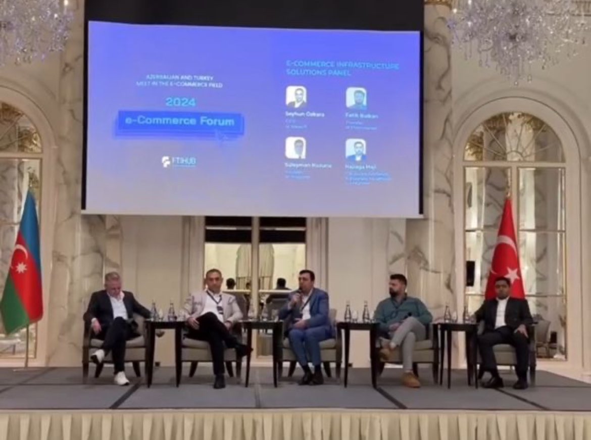 E-ticaret Alt Yapı Çözümleri Panelinde IdeaSoft Yazılım CEO'su Seyhun Özkara  , Platin360 Kurucusu Sayın Fatih BALKAN ve Proticaret Kurucusu Sayın Suleyman Zafer Kuzucu, CİB Biznes Azerbaijan  Kurucu ortağı Sayın Hajiaga Haji bilgilerini değerli katılımcılar ile paylaştı.