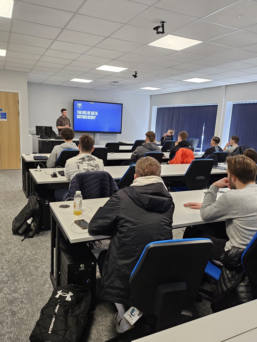 Last week we had a brilliant presentation and Q&A from @BristolBears Data Scientist @HJS_97. Harry spoke about the role has in improving data analysis capabilities across various departments at the club 🐻 🏉 📊 📈 Thank you / Diolch, Harry.