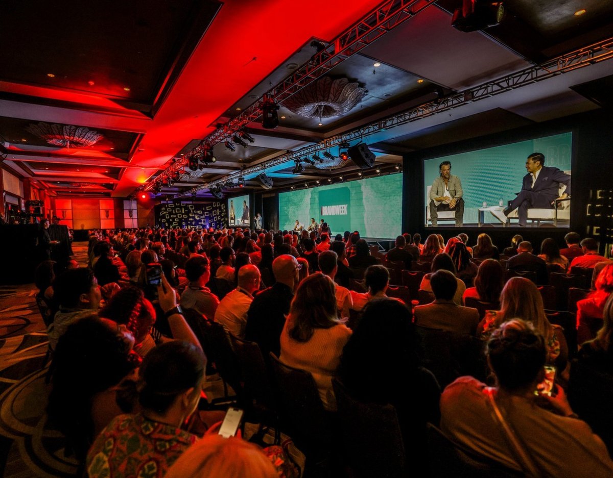 Dynamic panel discussions involve more than just insightful content. Through strategic lighting, immersive video projections, and meticulously-built stages, we curate environments that spark engaging conversations and inspire attendees.