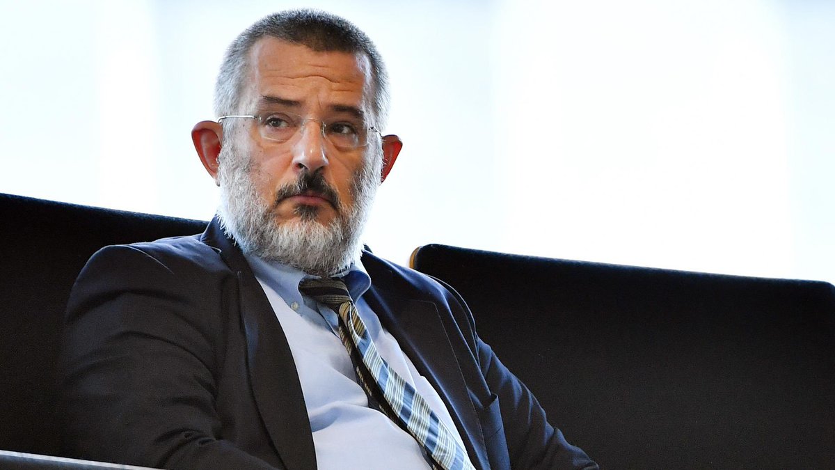 Der thüringische Chef des Verfassungsschutzes sieht aus wie ein Gegner in einem RPG auf Lvl 1