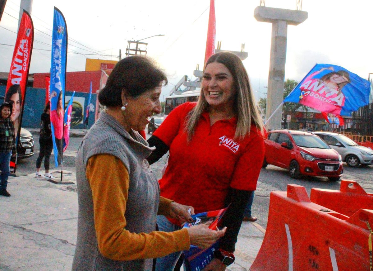 ¡Buenos días! Hoy amanecimos cerquita de la Y Griega saludando a nuestros vecinos y entregando las propuestas con las que estaré trabajando para ti desde la Cámara de Diputados ❤️ ¡Que sea un gran inicio de semana!