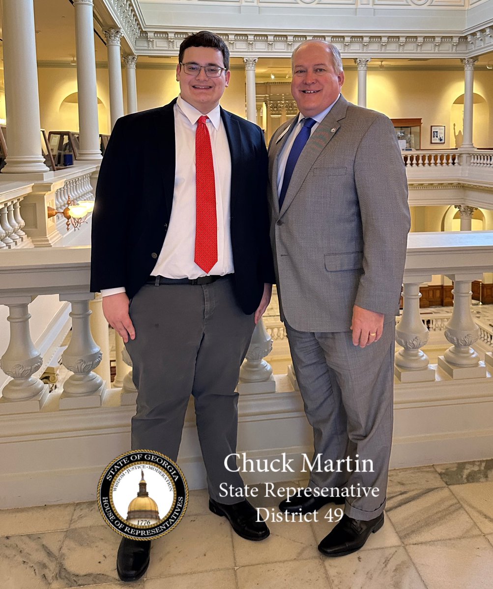 Enjoyed speaking with Jason Lampert, a student from @IAFultonSchools Innovation Academy, this morning at the State Capitol. Jason is working hard and learning the legislative process while achieving great things in school.