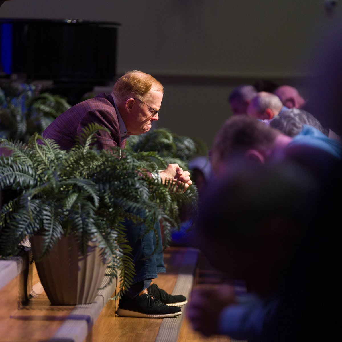 FBCChipley's tweet photo. What an incredible night! Over 300 men gathered, with many making the life-changing decision to follow Christ for the first time. Special thanks to @tedtraylor, @scottdawson, and our amazing volunteers who played a vital role in making our men's conference possible. #HopeFound https://t.co/heKF9QWt2A