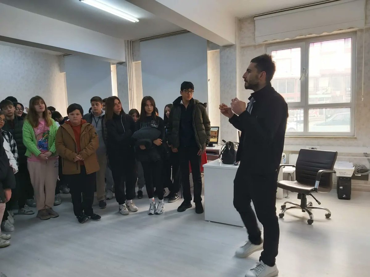 Guzide Ülker Mesleki ve Teknik Anadolu Lisesi (@ulkerve) on Twitter photo Mesleki Tanıtım ve Yöneltme Çalışmaları Kapsamında Şehit Ali İhsan Lezgi Ortaokulu Öğrencilerimiz Okulumuzu Ziyaret Ettiler🎯
<a href="/MemAnkara/">Ankara İl Millî Eğitim Müdürlüğü</a> <a href="/mustafakilicgil/">Mustafa Kılıçgil</a> <a href="/PursaklarMem/">Pursaklar İlçe Mem</a> <a href="/AnkaraMTE/">Ankara Mesleki ve Teknik Eğitim</a> <a href="/PMEM_Mes_Tan/">Pursaklar Mesleki Tanıtım ve Yöneltme</a> Mesleki Tanıtım ve Yöneltme Çalışmaları Kapsamında Şehit Ali İhsan Lezgi Ortaokulu Öğrencilerimiz Okulumuzu Ziyaret Ettiler🎯
<a href="/MemAnkara/">Ankara İl Millî Eğitim Müdürlüğü</a> <a href="/mustafakilicgil/">Mustafa Kılıçgil</a> <a href="/PursaklarMem/">Pursaklar İlçe Mem</a> <a href="/AnkaraMTE/">Ankara Mesleki ve Teknik Eğitim</a> <a href="/PMEM_Mes_Tan/">Pursaklar Mesleki Tanıtım ve Yöneltme</a>