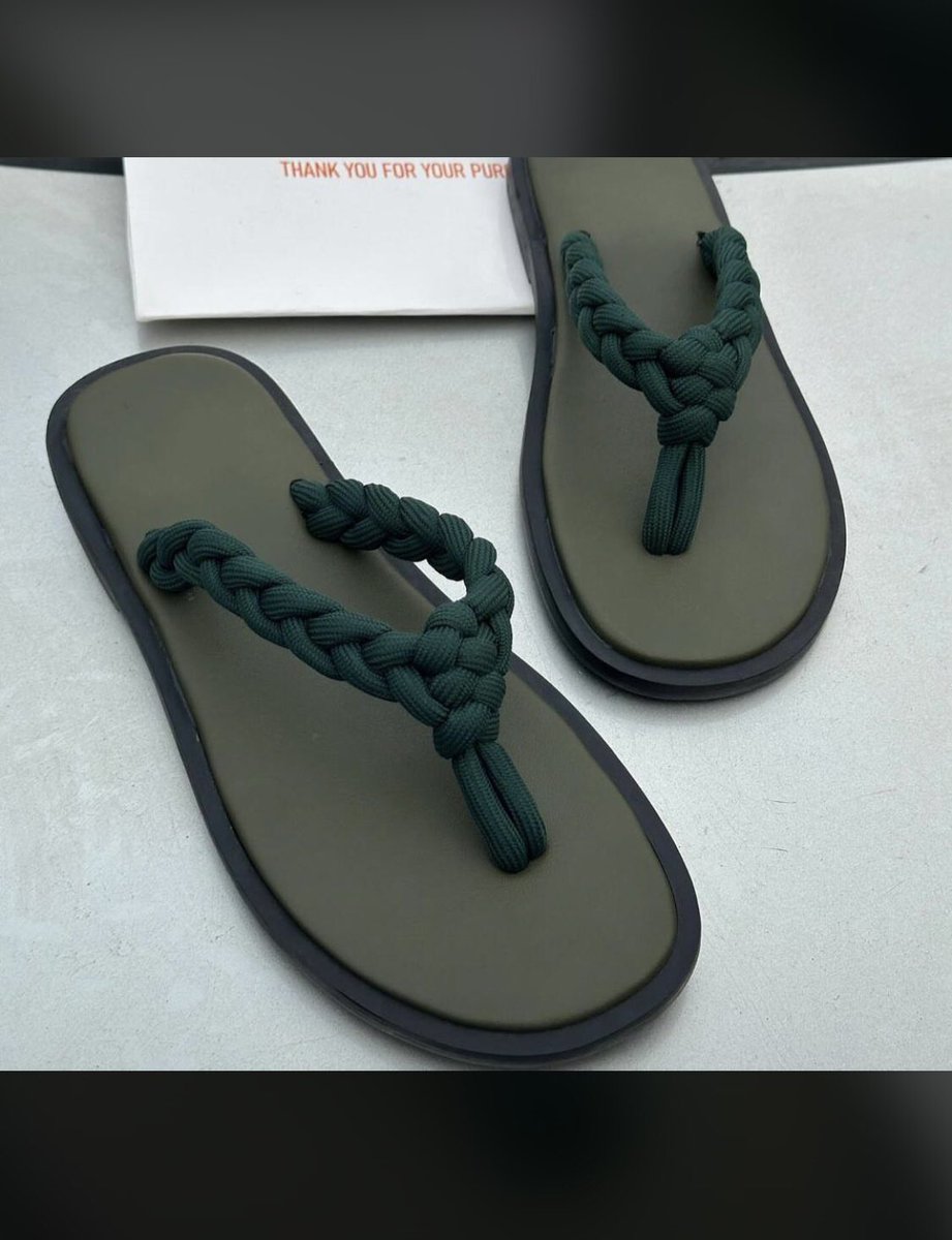 Flat form✅ 
Price 🏷️ 22,000